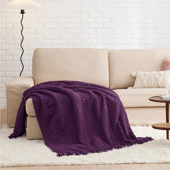 West Elm Purple Chevron Tassel Fringe Blanket Fall Winter for Couch/Bed/Gift - Picture 3 of 14